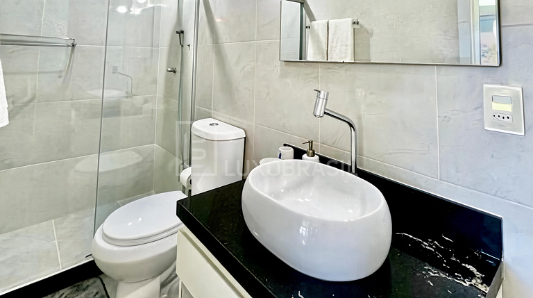 Apartamento 2 Suítes à Venda no Condomínio Porto Frade
