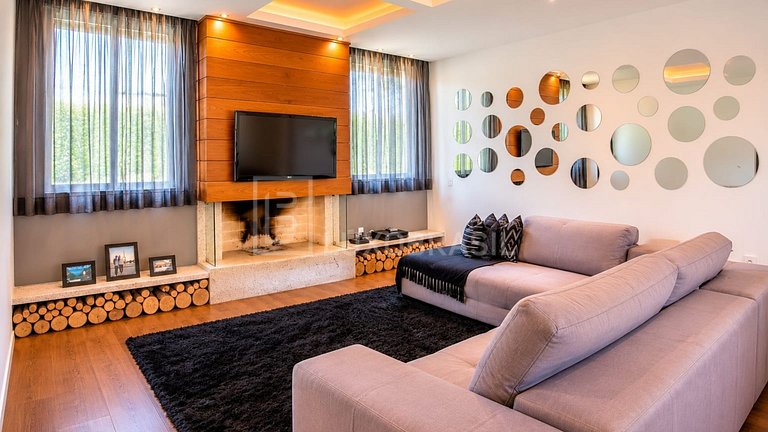 LB - TER804 | 665 m² House with 6 Bedrooms for Sale in Teres