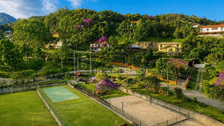 LB - TER804 | 665 m² House with 6 Bedrooms for Sale in Teres