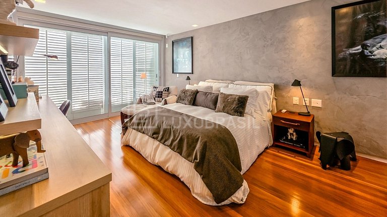 LB - RJ1047 | Casa de 774 m² con 4 Suites en Venta en Itanha