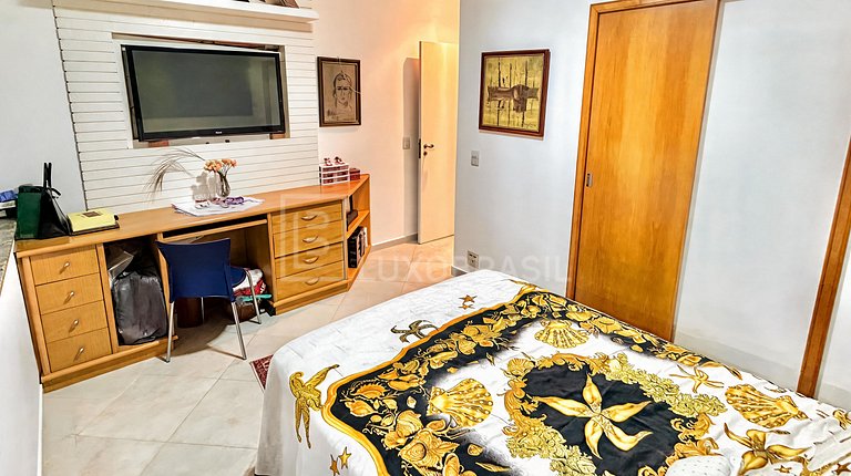 LB - RJ1049 Apartamento 03 Quartos Condomínio Flamboyant à V