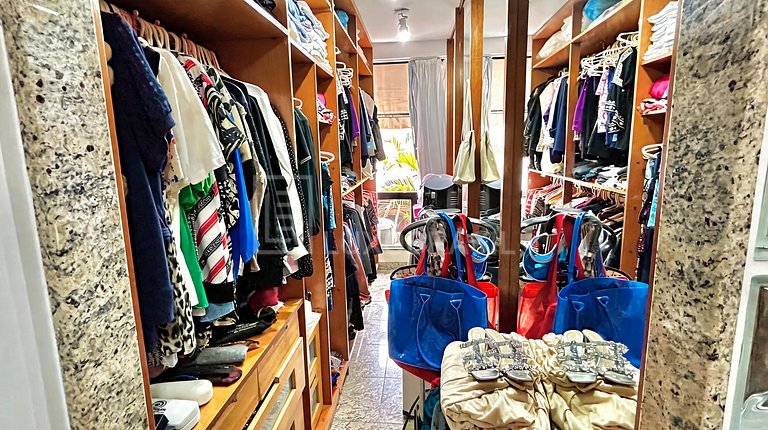 LB - RJ1049 Apartamento 03 Quartos Condomínio Flamboyant à V