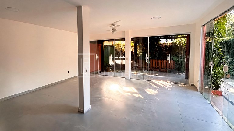 LB - RJ1050 Casa de 4 Habitaciones en Alquiler de Larga Temp