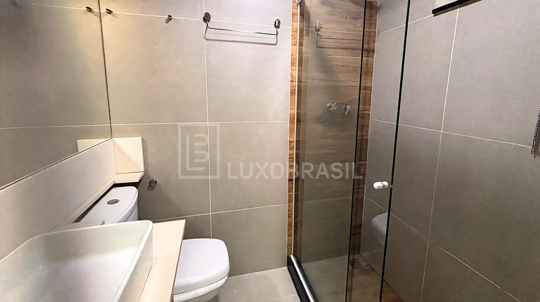 LB - RJ1050 4-Bedroom House for Long-Term Rent - Santa Mônic