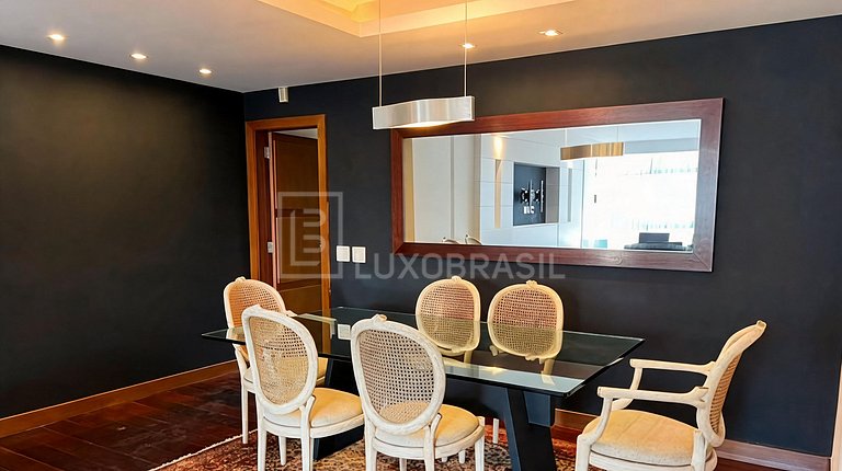 LB - RJ1051 | 3-Bedroom Apartment on Érico Veríssimo for Sal