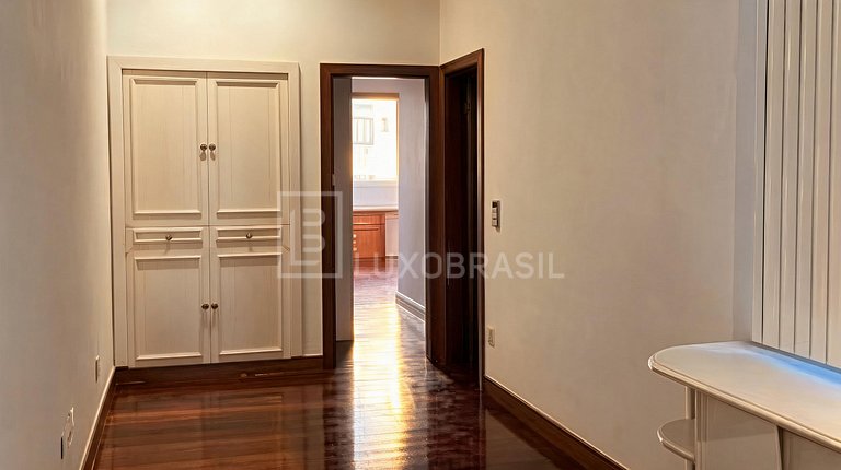 LB - RJ1051 | Apartamento de 3 Dormitorios en la Avenida Éri