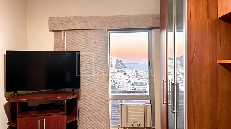 Apartamento 1 Quarto com Vista Mar no Barra Beach