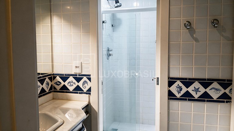 MAN804 - Apartamento de 4 Dormitorios en Mangaratiba | 257 m