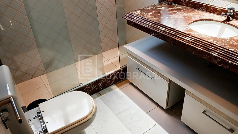 Apartamento 4 Quartos à Venda em Mangaratiba | 257 m²