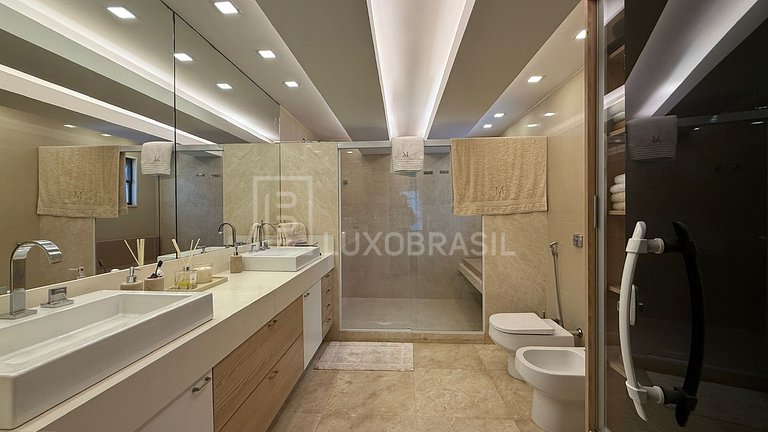 LB - RJ1053 Penthouse Saint Tropez de 2 Suites en Venta y Al
