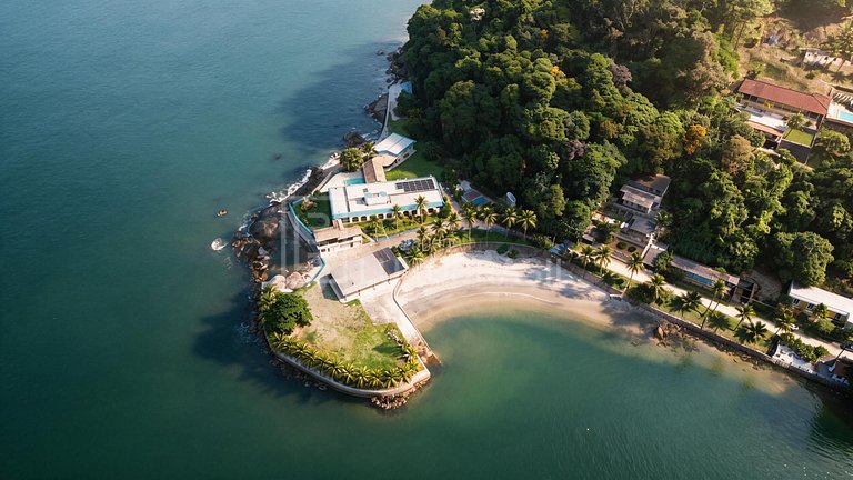 Mansão Pontal do Guity à Venda em Mangaratiba | LUXOBRASIL