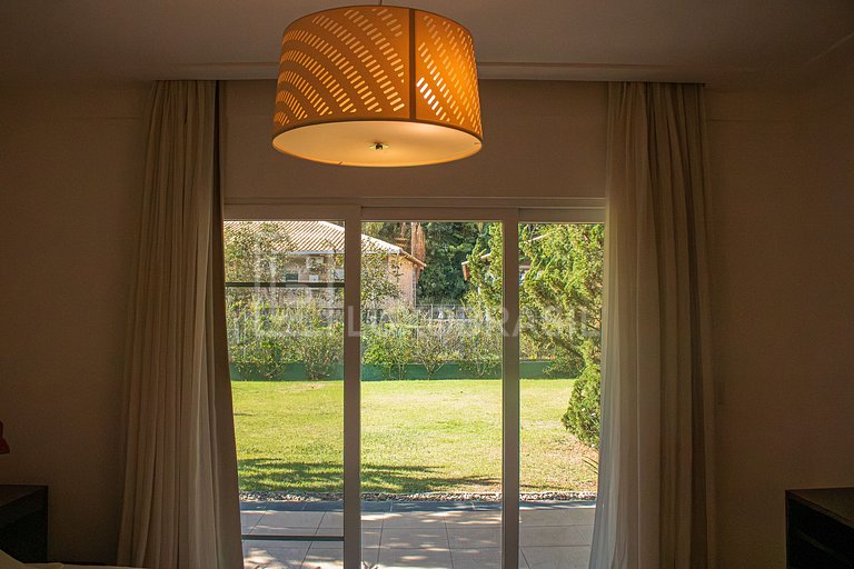 LB - TER804 | Casa de 665 m² con 6 Dormitorios en Venta en T