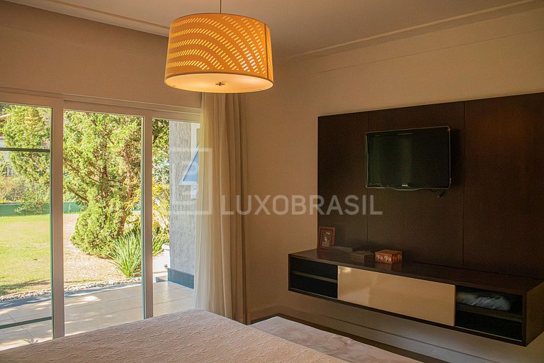 Casa de Luxo à Venda em Teresópolis | 665m² | 6 Quartos