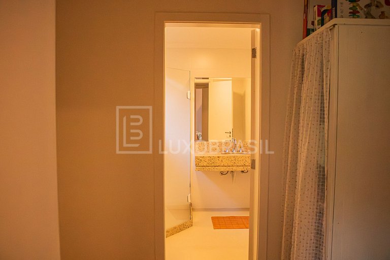 LB - TER804 | Casa de 665 m² con 6 Dormitorios en Venta en T