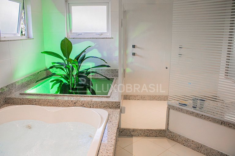 Casa de Luxo à Venda em Teresópolis | 665m² | 6 Quartos