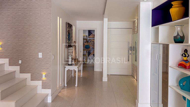 LB - RJ1054 Ático Dúplex, 315m², 5 Dormitorios en Venta, Jar