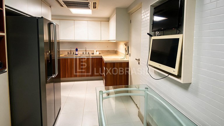 LB - RJ890 | 2-Bedroom Apartment with 2 Suites in Leblon | L