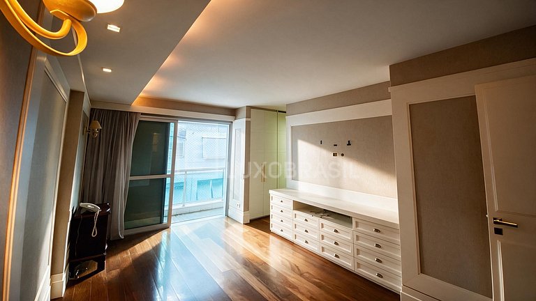 Apartamento de Luxo com 243 m² no Leblon | 2 Suítes
