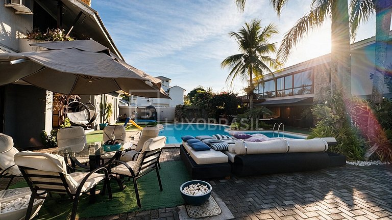 LUXOBRASIL RJ69 Mansion Barra da Tijuca 07 Bedrooms and SPA
