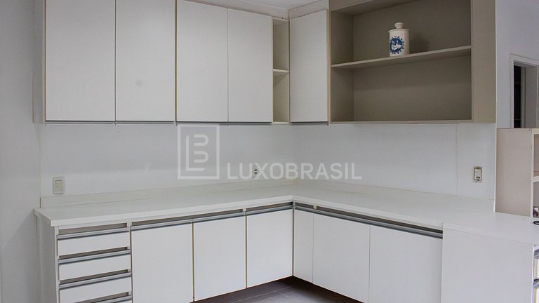 LB - RJ1055 Casa de 5 Dormitorios, 647 m², Porto dos Cabrito
