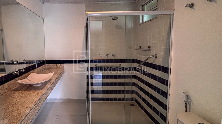 Casa de Alto Padrão para Aluguel Fixo na Barra da Tijuca