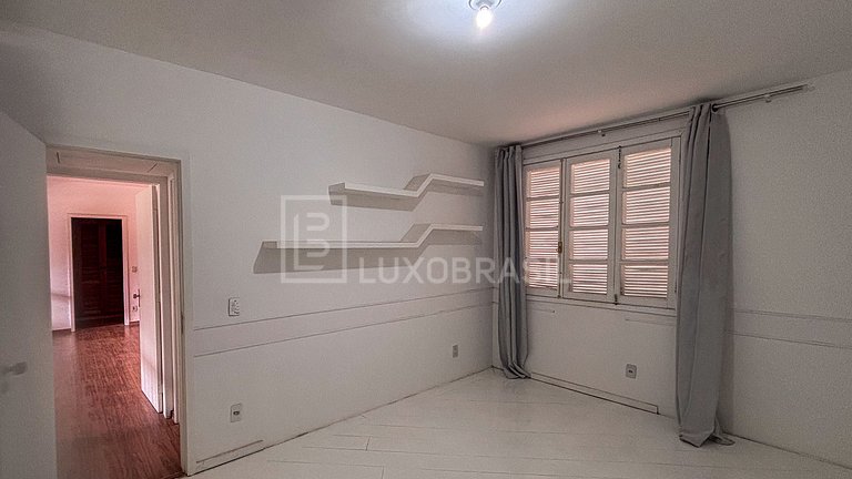 Casa de Alto Padrão para Aluguel Fixo na Barra da Tijuca