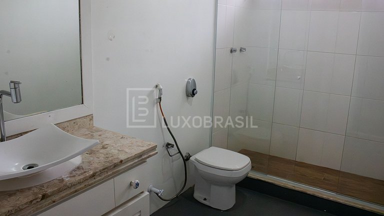 Casa de Alto Padrão para Aluguel Fixo na Barra da Tijuca