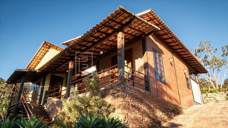 Casa à Venda em Conceição do Ibitipoca com 4 Suítes