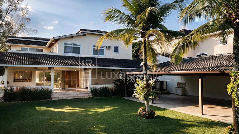 Casa de Alto Padrão no Village Marapendi | 5 Suítes