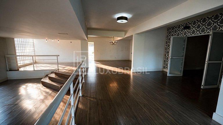 RJ1056 – 5-Bedroom House in Village Marapendi Gated Communit