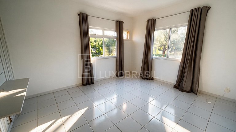 Casa de Alto Padrão no Village Marapendi | 5 Suítes