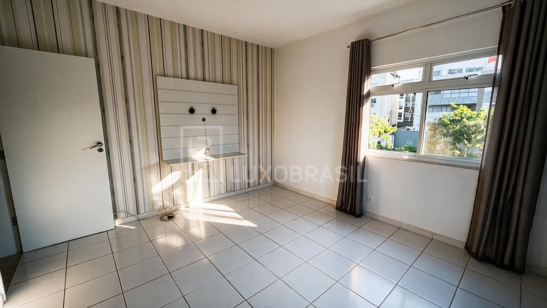 Casa de Alto Padrão no Village Marapendi | 5 Suítes