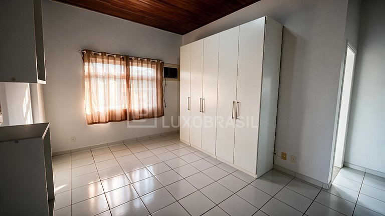 RJ1056 – 5-Bedroom House in Village Marapendi Gated Communit