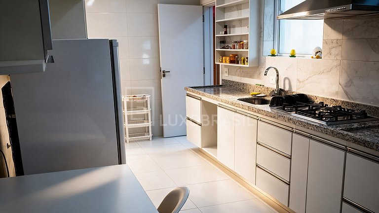LB - RJ978 Apartamento de 4 Dormitorios en Alquiler Permanen