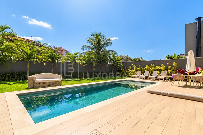 LB - RJ143 Casa Santa Lucia 5 Suites Barra Vacation Rental