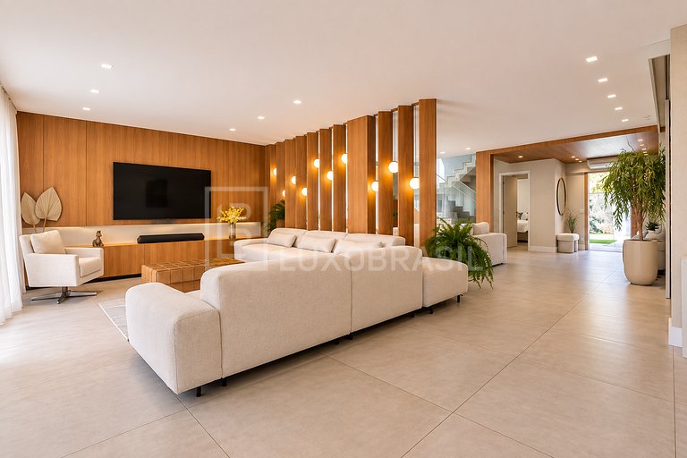LB - RJ143 Casa Santa Lucia 5 Suites Barra Vacation Rental