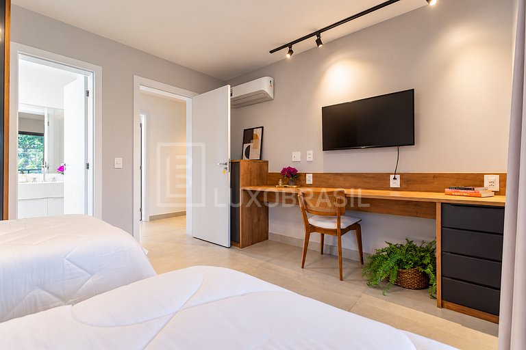 LB - RJ143 Casa Santa Lucia 5 Suites Barra Vacation Rental