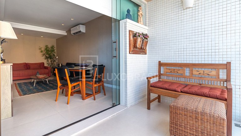 Apartamento para Temporada com Varanda e Vista para o Mar