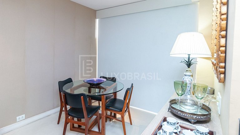Apartamento para Temporada com Varanda e Vista para o Mar