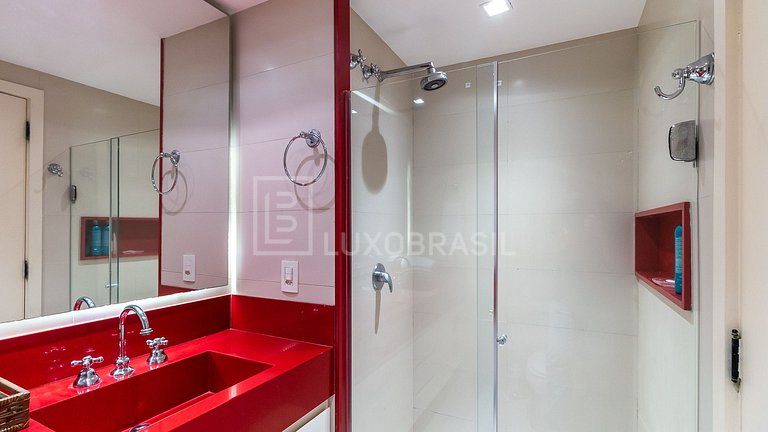 Apartamento para Temporada com Varanda e Vista para o Mar