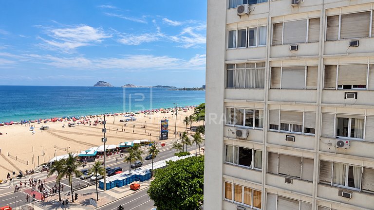 Apartamento Frente Mar em Copacabana | Venda