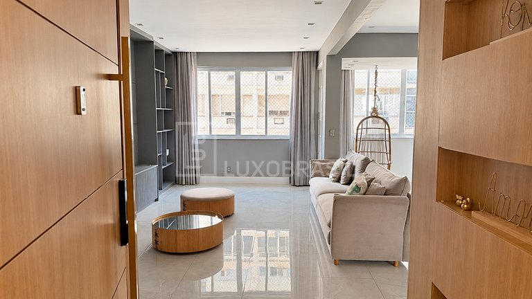 Apartamento Frente Mar em Copacabana | Venda