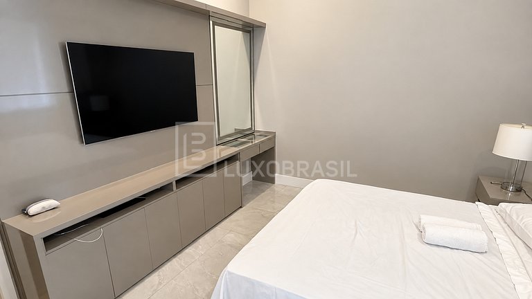 Apartamento Frente Mar em Copacabana | Venda