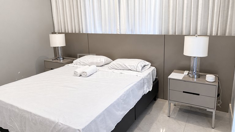 Apartamento Frente Mar em Copacabana | Venda