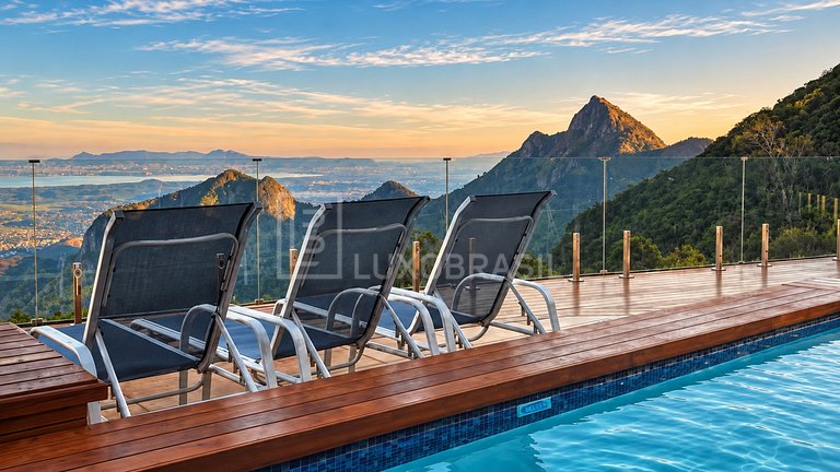 Casa com Vista para a Baía – Temporada em Petrópolis