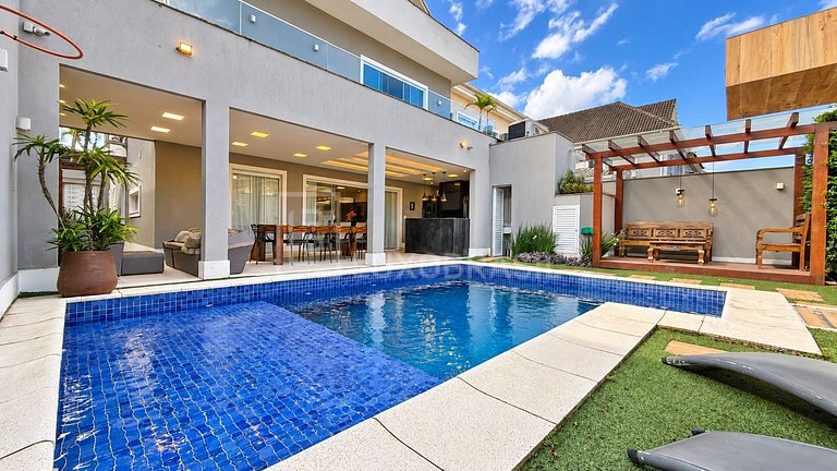 Triplex House for Sale in Art Life | LUXOBRASIL