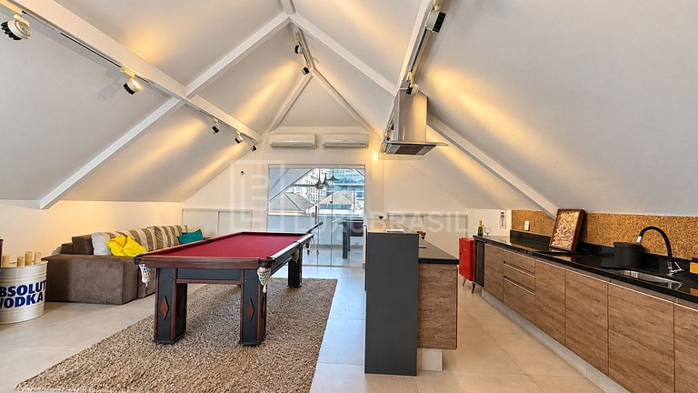 Triplex House for Sale in Art Life | LUXOBRASIL