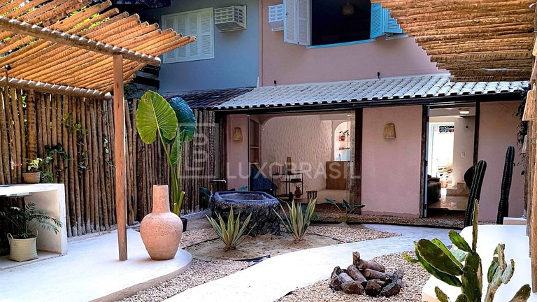 Casa Amora à venda na Ilha da Pesquisa | LB RJ1059