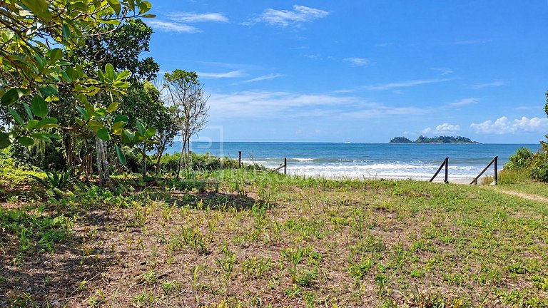 Terreno Frente-Mar à Venda na Ilha do Mel | LB - PR801