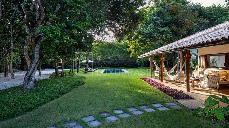 Casa para Temporada em Trancoso com 4 Suítes e Piscina